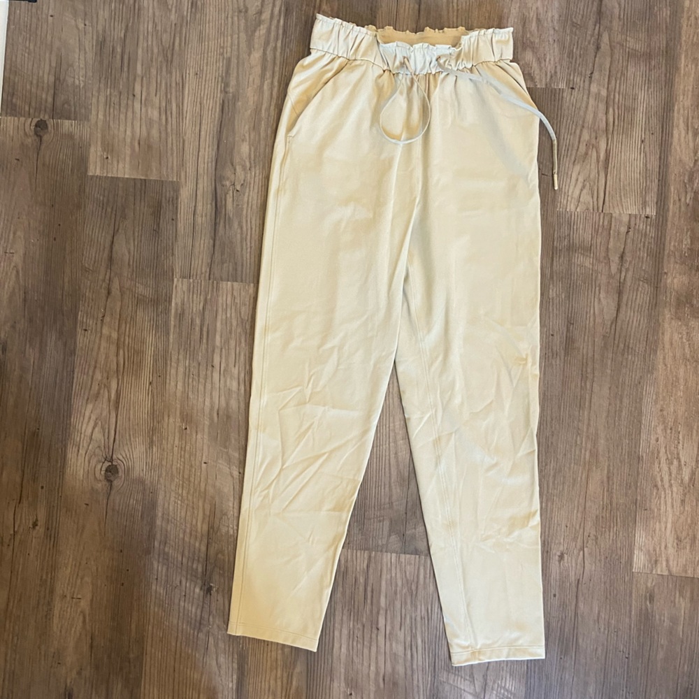 Lululemon pants